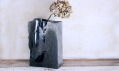 Vobouch a jejich betonové vázy z kolekce Sklo