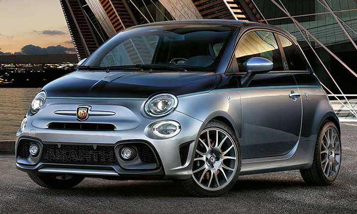 Abarth 695 Rivale je malý Fiat inspirovány jachtou