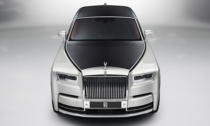 Rolls-Royce představil po 14 letech nový Phantom