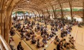 Bamboo Sports Hall Panyaden International School v Thajsku od Chiangmai Life Architects & Construction