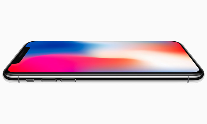 Apple představil revoluční iPhone X bez rámečků