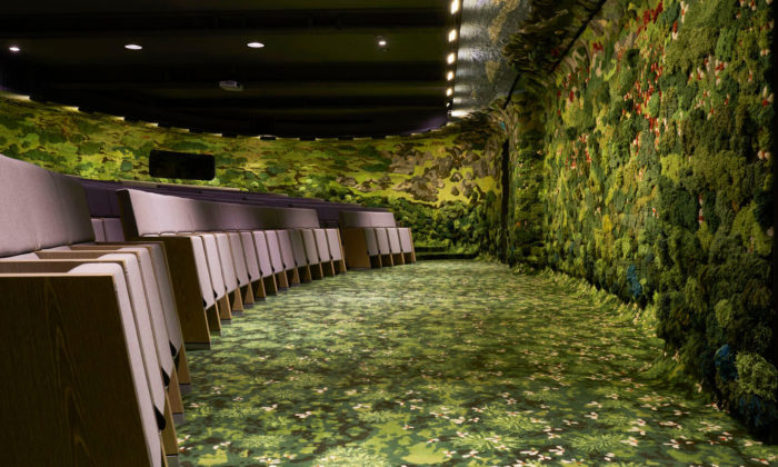 MVRDV vytvořilo přednáškový sál se zelenými stěnami z bavlny