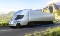 Elektricky poháněný kamion Tesla Semi