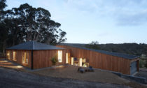 Two Halves House od Moloney Architects