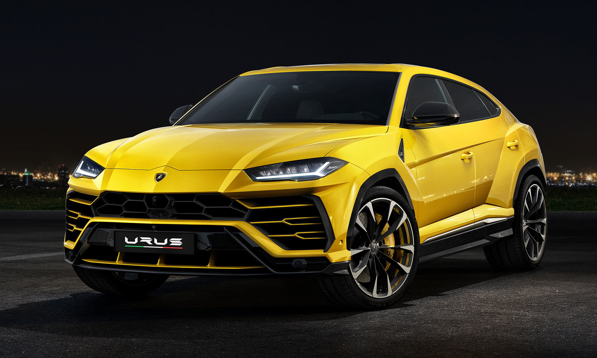 Lamborghini oficiálně představilo své první SUV jménem Urus