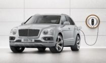 Bentley Bentayga Hybrid a nabíjecí stanice od Philippe Starcka