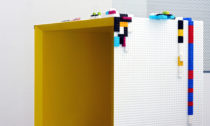 Moow a jejich kolekce nábytku Stüda pro Lego