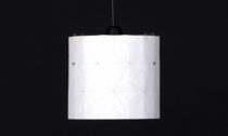 Papírová stínidla od Yozik Lamps