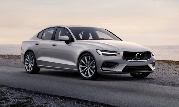 Volvo představilo modernizovaný prémiový sportovní sedan S60