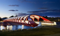 Santiago Calatrava: Peace Bridge, Calgary, Kanada © Alan Karchmer