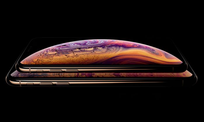 Apple představil tři nové telefony iPhone a vylepšené hodinky Watch