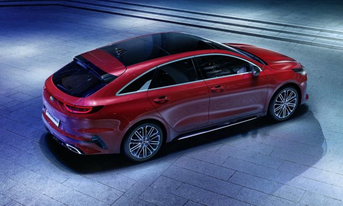 Kia představila shooting brake ProCeed s překvapivým designem