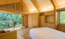 Shigeru Ban a hotel Shishi-iwa House v Japonsku