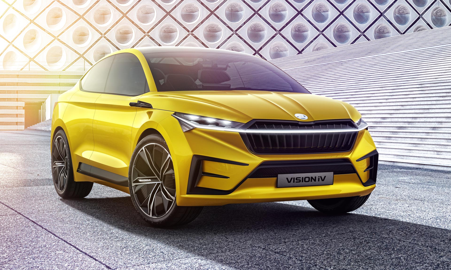 Škoda představila čtyřdveřový plně elektrický koncept crossoveru Vision iV