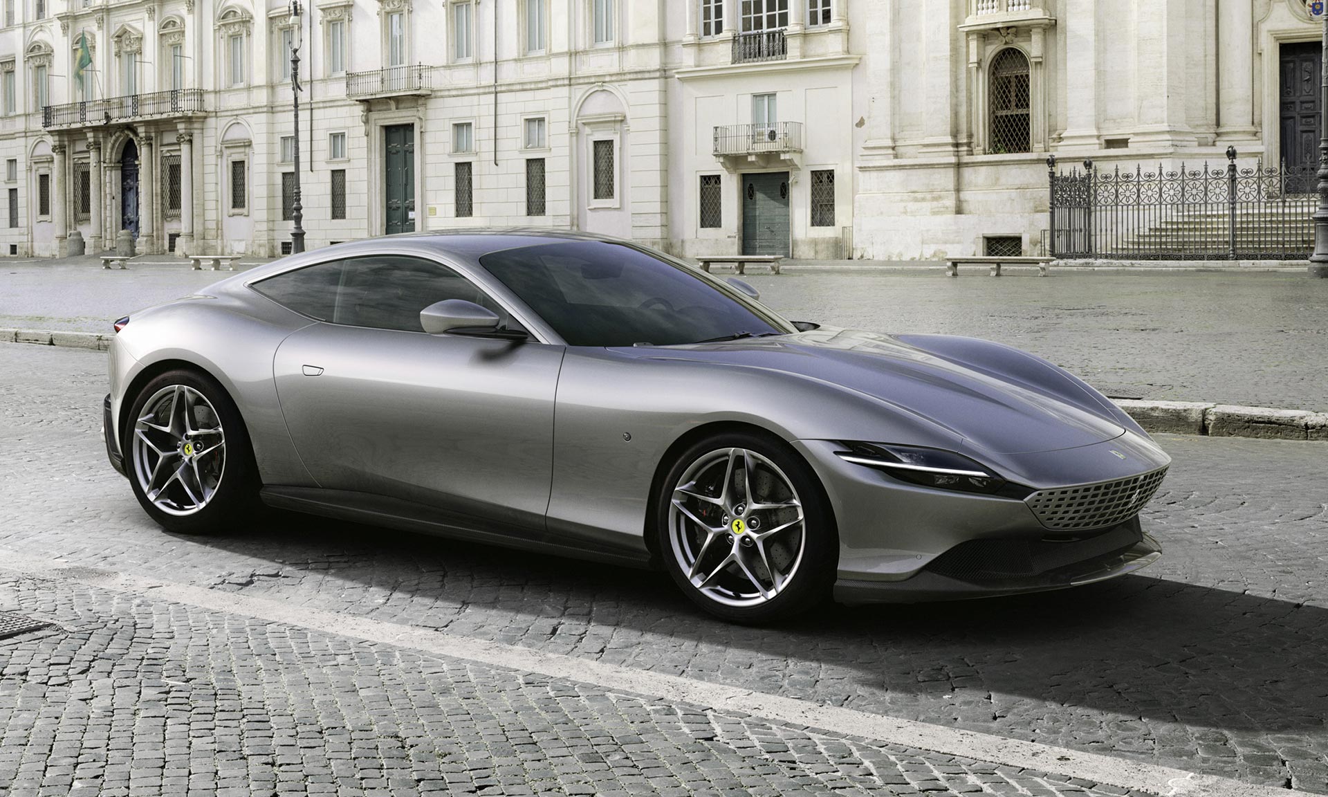 Ferrari zabodovalo a představilo elegantní kupé Roma s vysokým výkonem