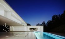 Dům v Rio de Janeiro od Fran Silvestre Arquitectos