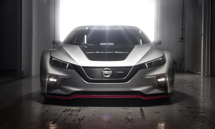 Nissan ukázal modernizovaný elektrický závoďák Leaf Nismo RC