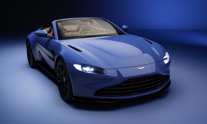 Aston Martin představil otevřený Vantage Roadster se sklápěcí střechou