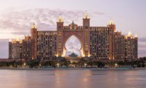 Svítidla a instalace pro dubajský hotel Atlantis