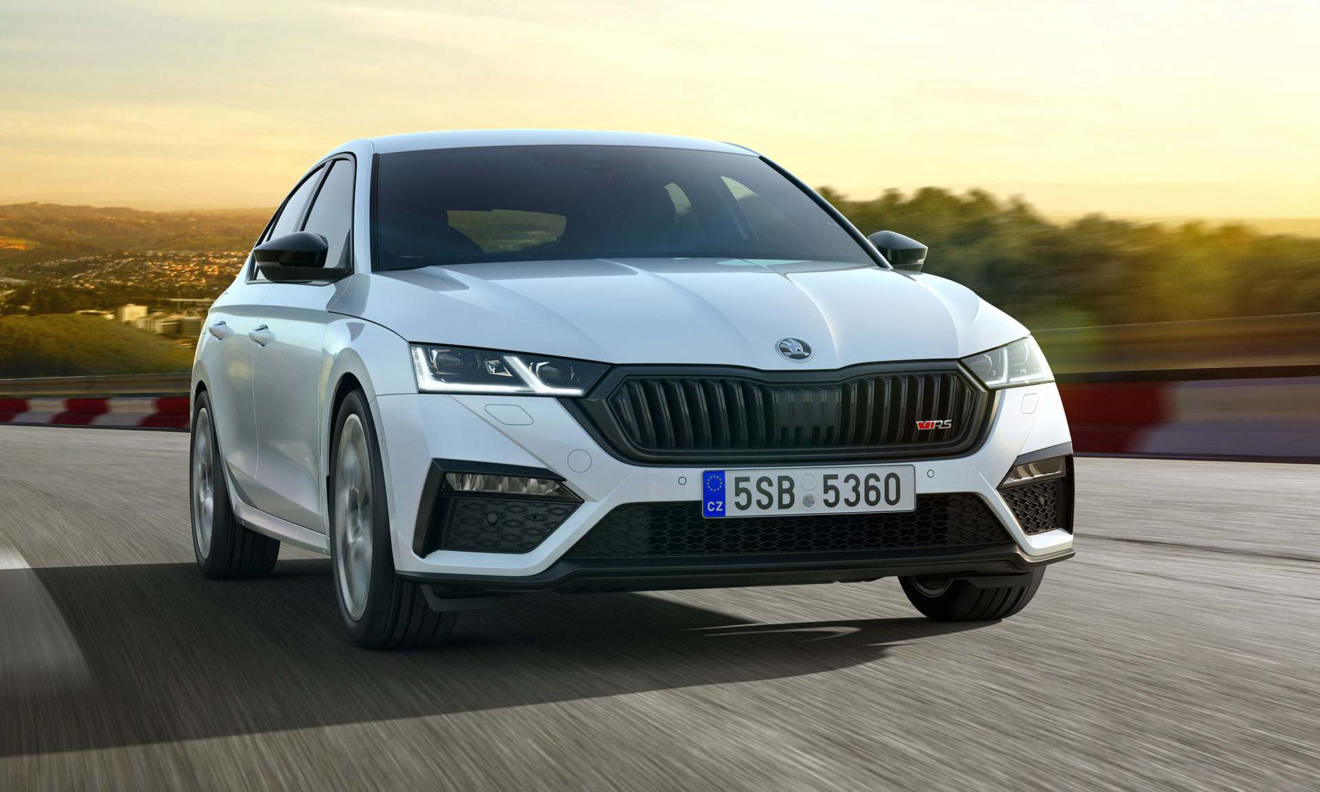 Skoda octavia rs полный привод. Škoda Octavia RS 2020. Новая Skoda Octavia RS 2020.