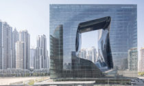 Hotel Opus v Dubaji od Zaha Hadid Architects