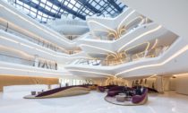 Hotel Opus v Dubaji od Zaha Hadid Architects