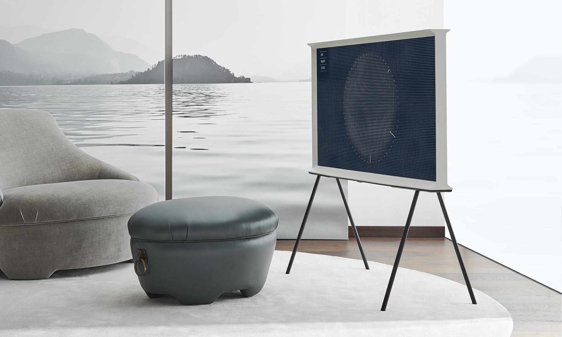 Samsung uvádí na český trh televizi The Serif oceněnou za výjimečný design