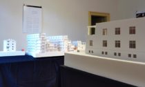 Pohled do expozice výstavy Yoshio Sakurai: Adolf Loos. Modely