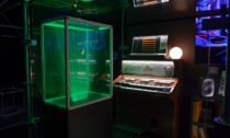 Ukázka z výstavy Electronic: From Kraftwerk to The Chemical Brothers