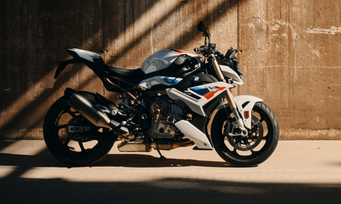 BMW S 1000 R je dynamický roadster s jízdními vlastnostmi supersportu