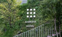 Sou Fujimoto navrhl hotel Shiroiya