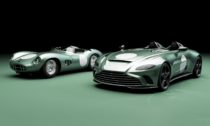 Aston Martin V12 Speedster ve verzi DBR1