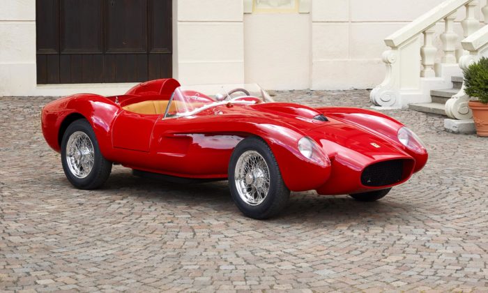 Ferrari vyrobilo o čtvrtinu menší repliku slavného sporťáku Testa Rossa