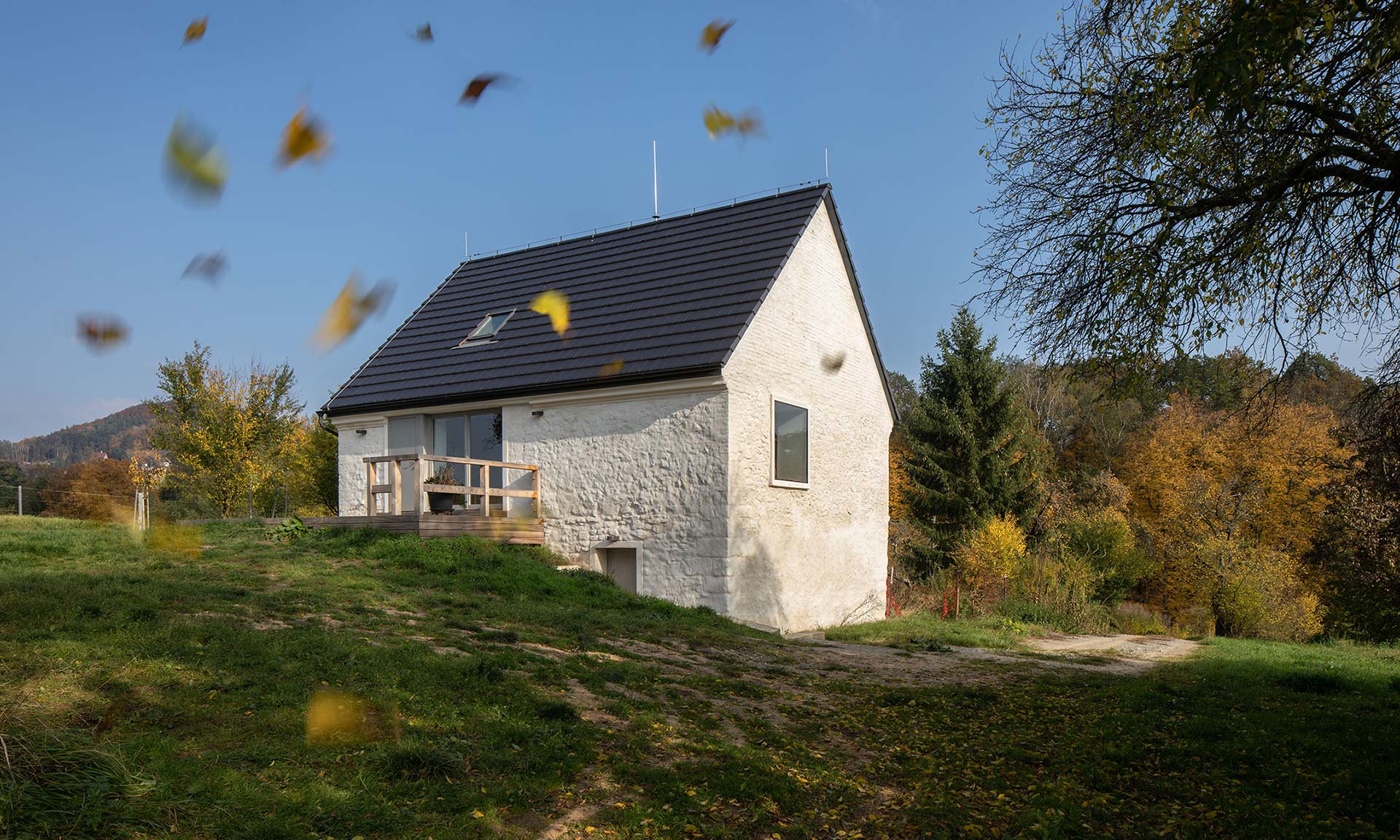 V obci nedaleko České Lípy přestavěli starý špejchar na stylové bydlení