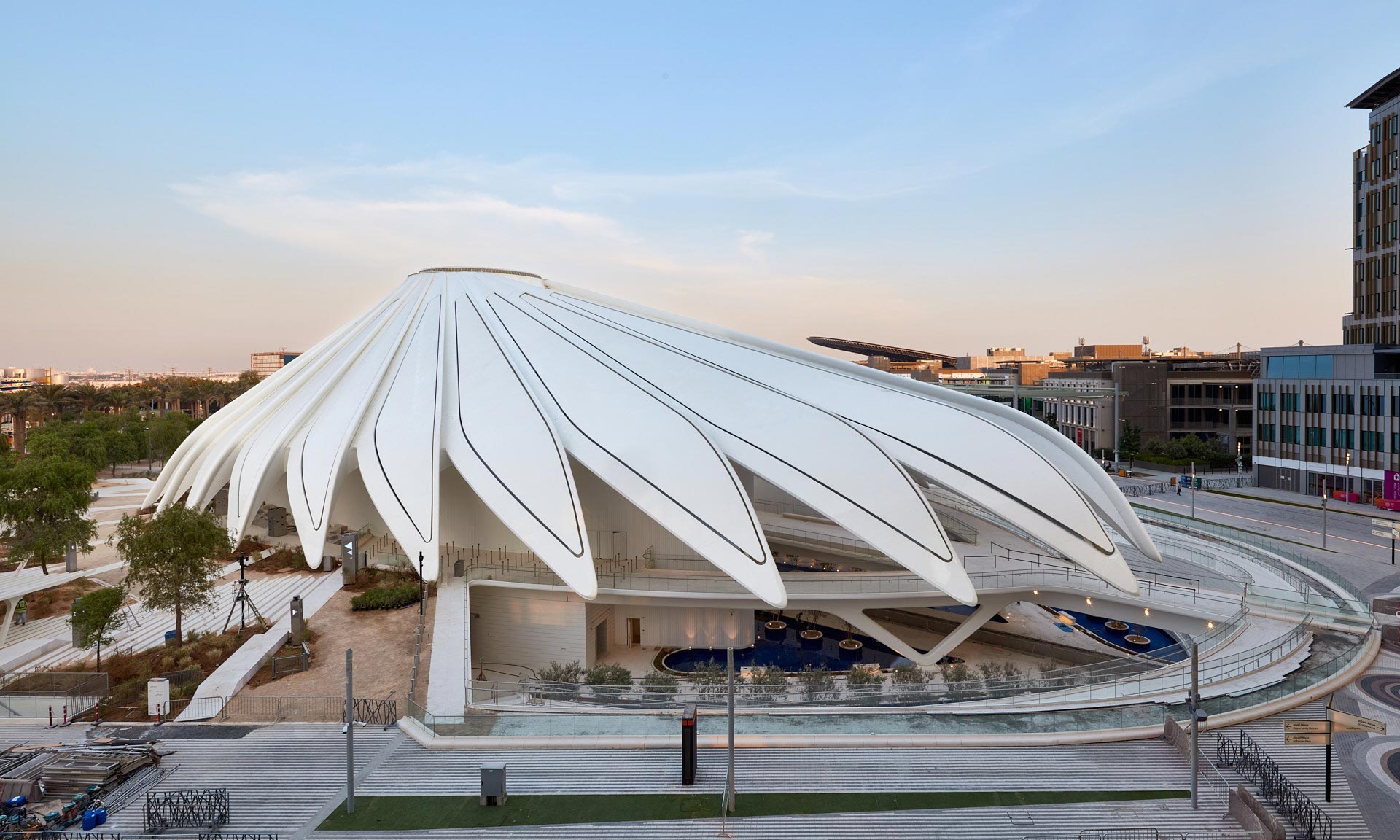 Santiago Calatrava postavil Expo pavilon pro Spojené arabské emiráty