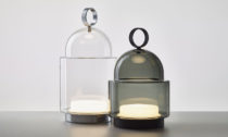 Venkovní přenosná lampa Dome Nomad od designérů Chiaramonte Marin pro značku Brokis
