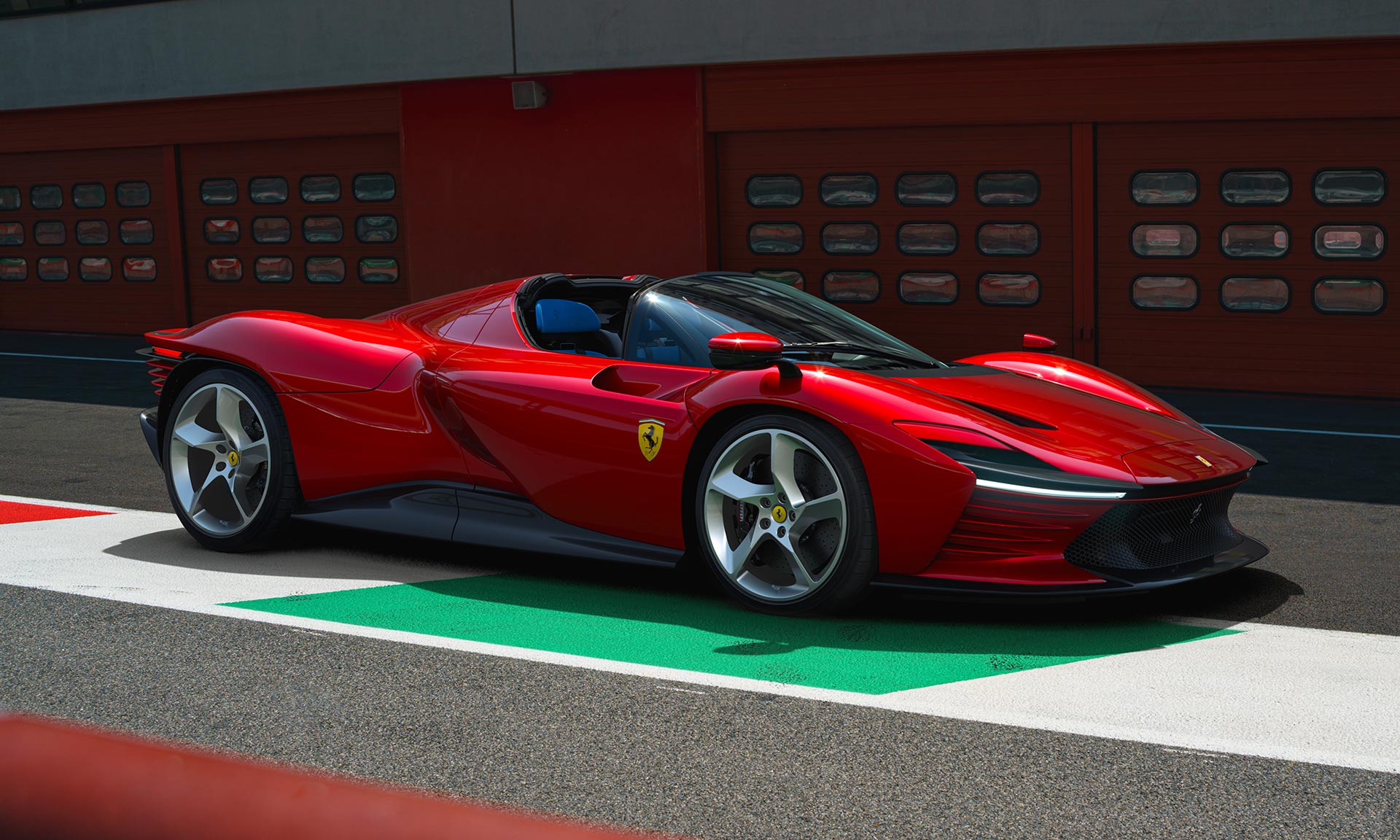 La Ferrari Daytona SP3 rende omaggio alle leggendarie auto da corsa degli anni ’60 e ’70 – DesignMag.cz