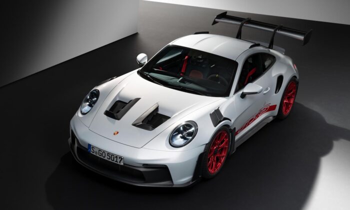 Porsche 911 GT3 RS dostalo přepracovaný design a extrémní výkon i pro běžné silnice