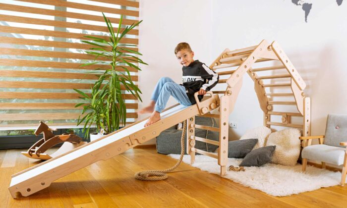 Česká značka Antonie Emma vyvinula stavebnicovou prolézačku Faber rozšiřitelnou o fitness prvky
