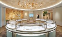 Butik Cartier v Ženevě s instalacemi od české značky Lasvit