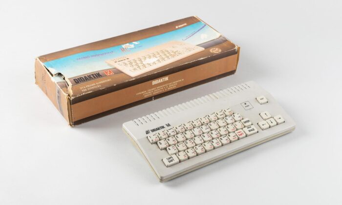 Výstava 8-Bit připomíná osobní počítače a počítačové hry z období 80. a 90. let