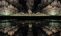Yayoi Kusama a ukázka z výstavy Infinity Mirror Rooms