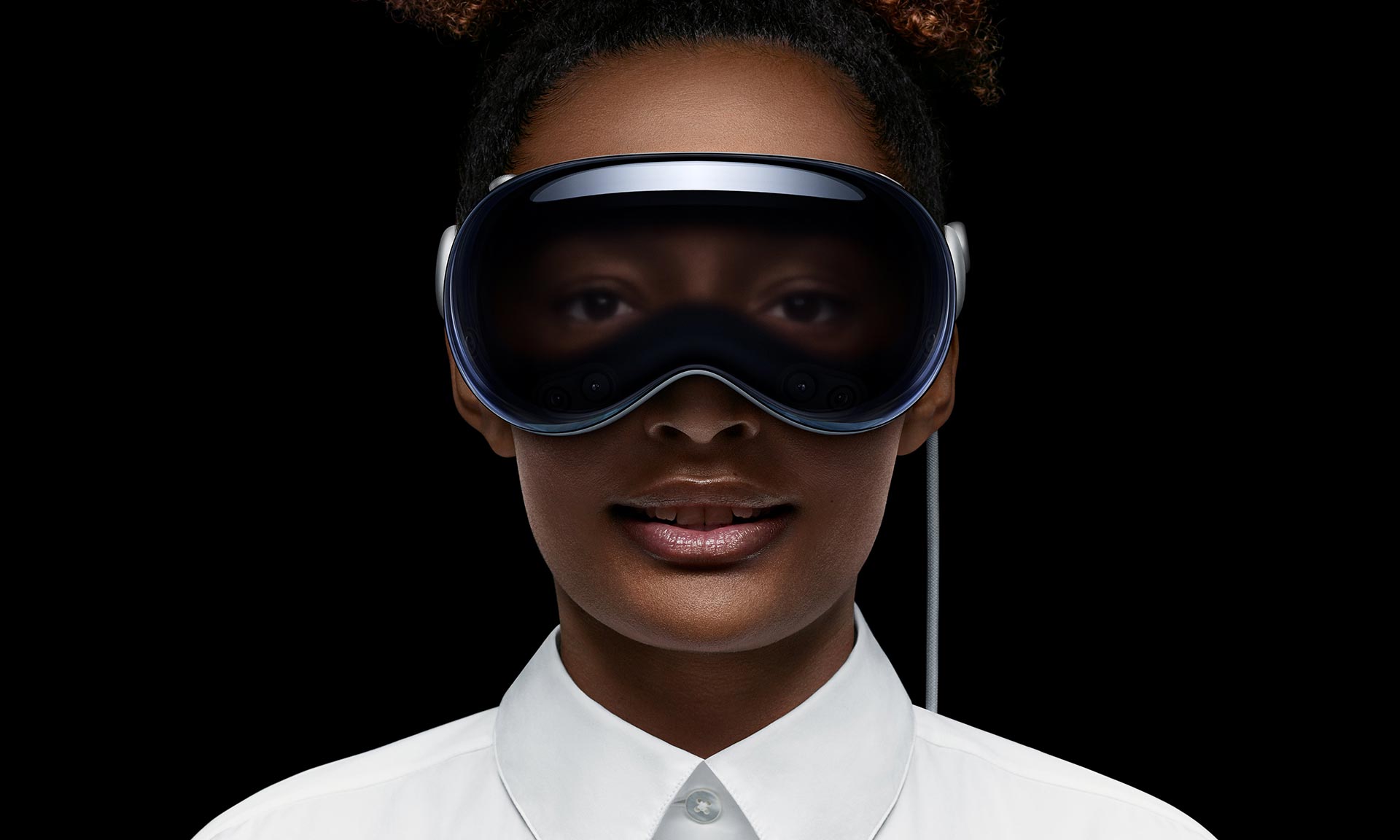 Apple představil revoluční brýle Vision Pro určené pro rozšířenou realitu nové generace