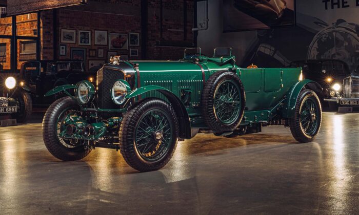 Bentley ukázalo první podle původních plánů znovuzrozený závodní vůz Speed Six z roku 1929
