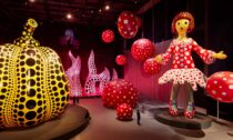 Yayoi Kusama a ukázka z výstavy You, Me and the Balloons