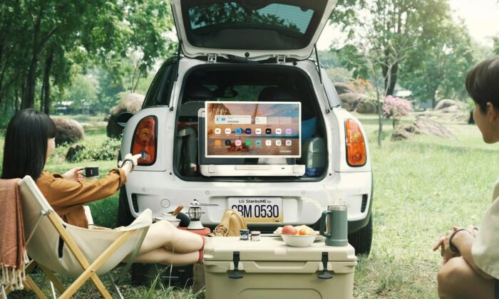 LG umístilo velký dotykový displej do kufru a udělalo z něj nevídaný 27palcový tablet