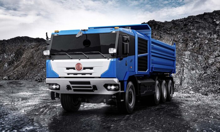 Tatra Force e-Drive je český ekologický nákladní vůz poháněný palivovými články na vodík