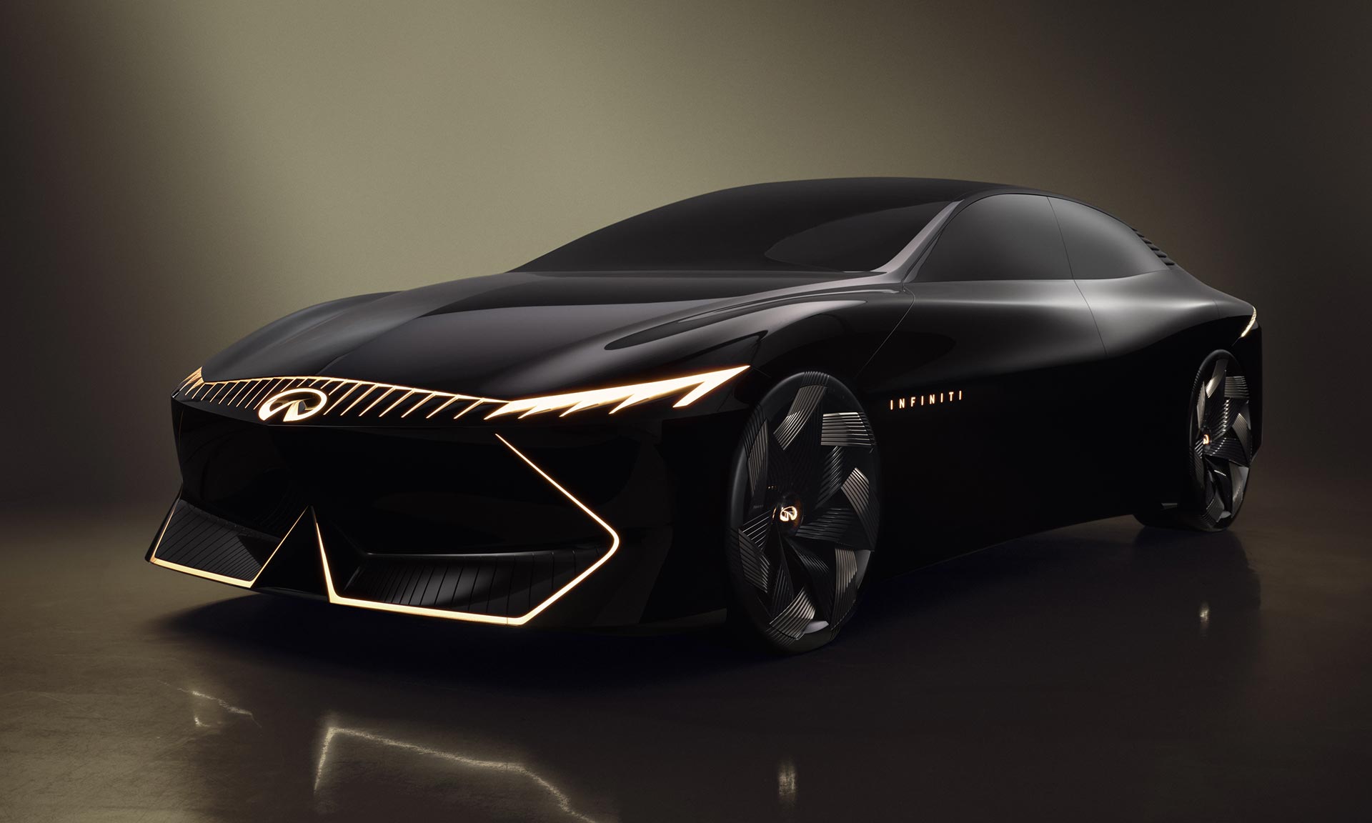 Infiniti Vision Qe je povedený fastback ukazující brzkou elektrickou budoucnost značky