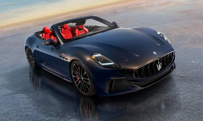 Maserati GranCabrio je otevřená a stále elegantní verze luxusního vozu GranTurismo