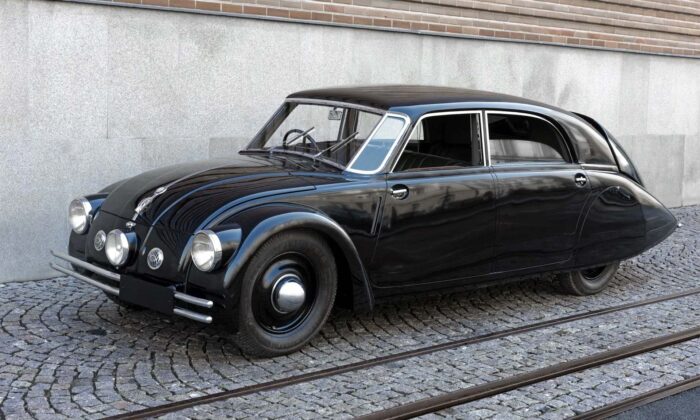 Národní technické muzeum zrenovovalo do původní krásy raritní vůz Tatra 77a z roku 1937